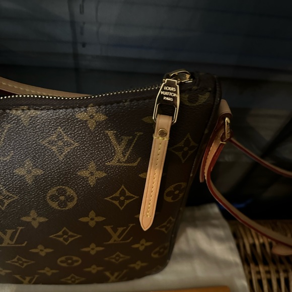 Louis Vuitton Mabillon - Picture 7 of 11